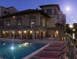 Hotel Sayonara