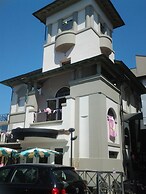 Hotel Sayonara