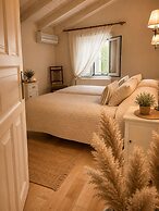 Kaloudis Apartments & Studios