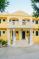 Avra Paradise Aparthotel
