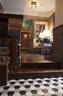 Royal Ship Hotel