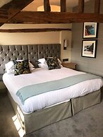Royal Ship Hotel