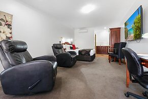 The Georgian Motor Lodge