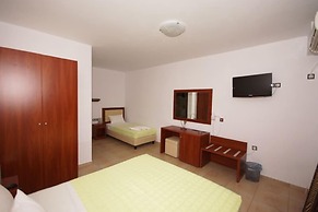 Berdoussis Hotel
