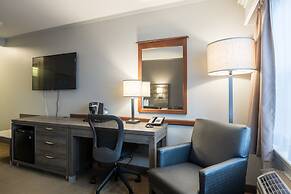 Amsterdam Inn & Suites, an Ascend Collection Hotel