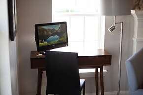 Amsterdam Inn & Suites, an Ascend Collection Hotel