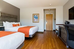Amsterdam Inn & Suites, an Ascend Collection Hotel