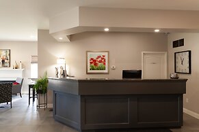 Amsterdam Inn & Suites, an Ascend Collection Hotel