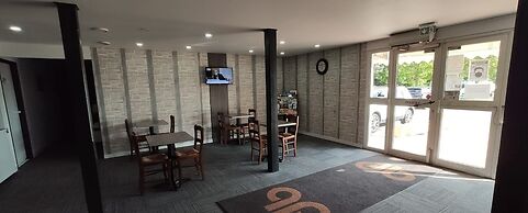 Glisy Hotel