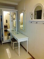 Jayleen 1918 Hotel