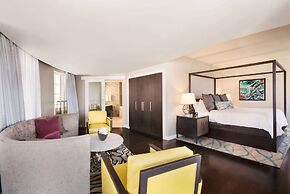 Wyndham Grand Jupiter at Harbourside Place
