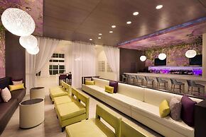 Wyndham Grand Jupiter at Harbourside Place