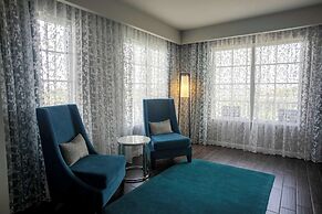 Wyndham Grand Jupiter at Harbourside Place