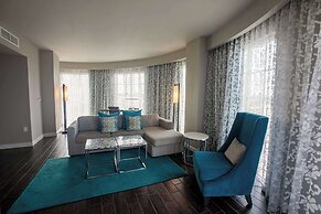 Wyndham Grand Jupiter at Harbourside Place