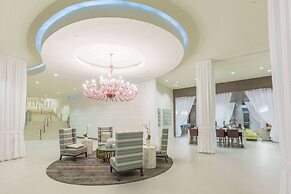 Wyndham Grand Jupiter at Harbourside Place