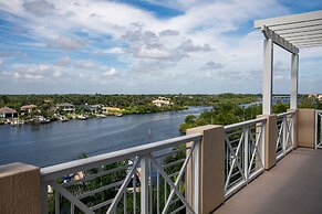 Wyndham Grand Jupiter at Harbourside Place