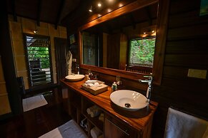 Emaho Sekawa Resort