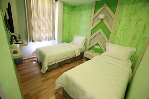 Sunshine Inn Plus
