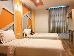 Sunshine Inn Plus