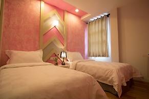Sunshine Inn Plus