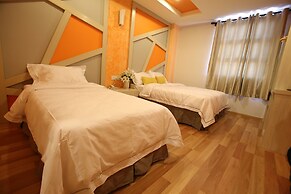 Sunshine Inn Plus