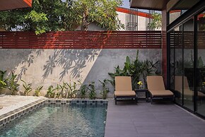Sunday Sea Two Pool Villa Pattaya