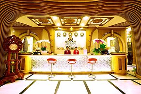 Holiday One Hotel