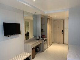 Holiday One Hotel