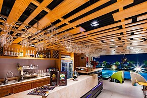 Holiday One Hotel