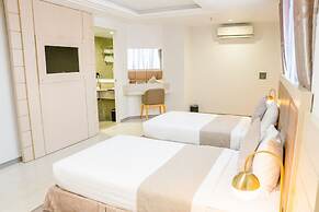 Holiday One Hotel