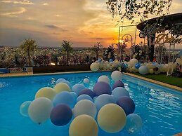 Holiday One Hotel