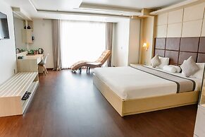 Holiday One Hotel