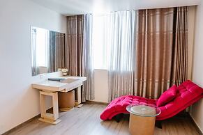 Holiday One Hotel