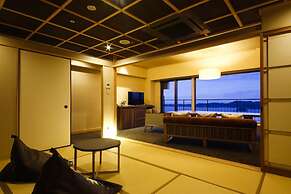 Plaza Awajishima