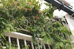 The Flora Boutique Hotel