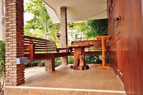 Blue Diamond Resort