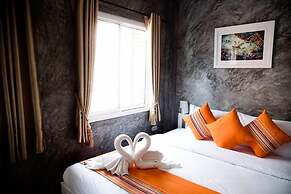 Ban's Avenue Guest House