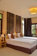 Palm Leaf Resort