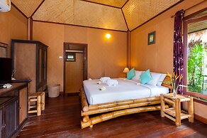 Palm Leaf Resort