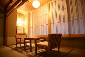 Kotohira Kadan