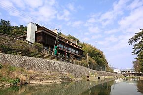 Kotohira Kadan
