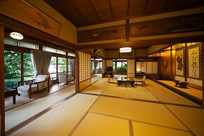 Kotohira Kadan