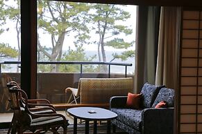 Awaji Hamarikyu