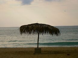 Coral Seas Beach Resort