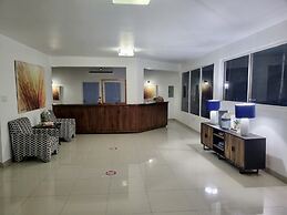 Coral Seas Beach Resort