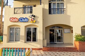Grand Oasis Resort