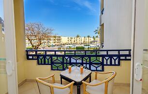 Grand Oasis Resort