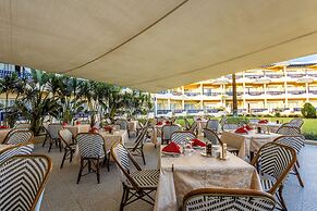 Grand Oasis Resort
