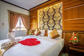 Phi Phi Andaman Beach Resort