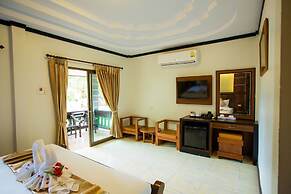 Phi Phi Andaman Beach Resort